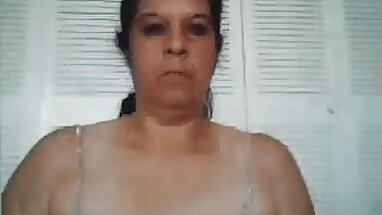 Anh dòm ngó hướng dẫn massage clip sex ngoan ngoãn từ giường
