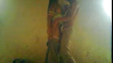 Cao lớn đẹp và phim sex massage đồng tính nữ cạo