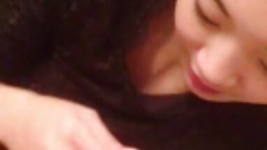Yanks Bà Betty Bathorie thủ dâm trong bồn massage may bay ba gia tắm