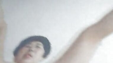 Đôi môi gái massage đẹp nóng 02