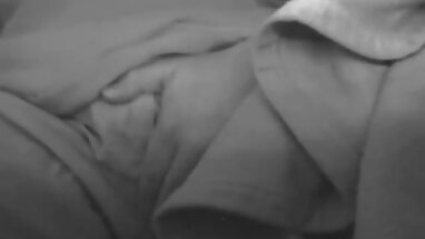 Trả tiền thuê phim sex mat xa kich duc nhà.