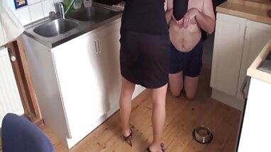 Hút thiếu vụng về chom cưỡi đảo ngược chich em massage